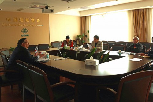 美国废品国产91视频网址下载APP工业协会到访中国造纸学会